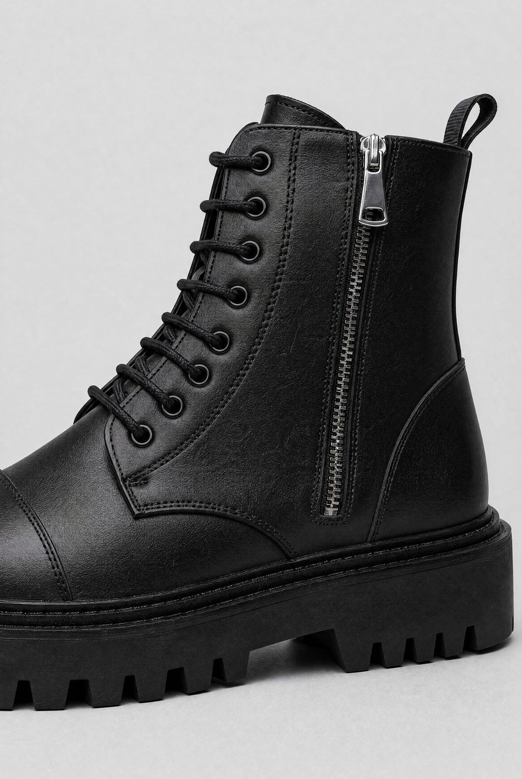 Men's Chunky Sole British Leather with Robust Sole Boots | Relvorn