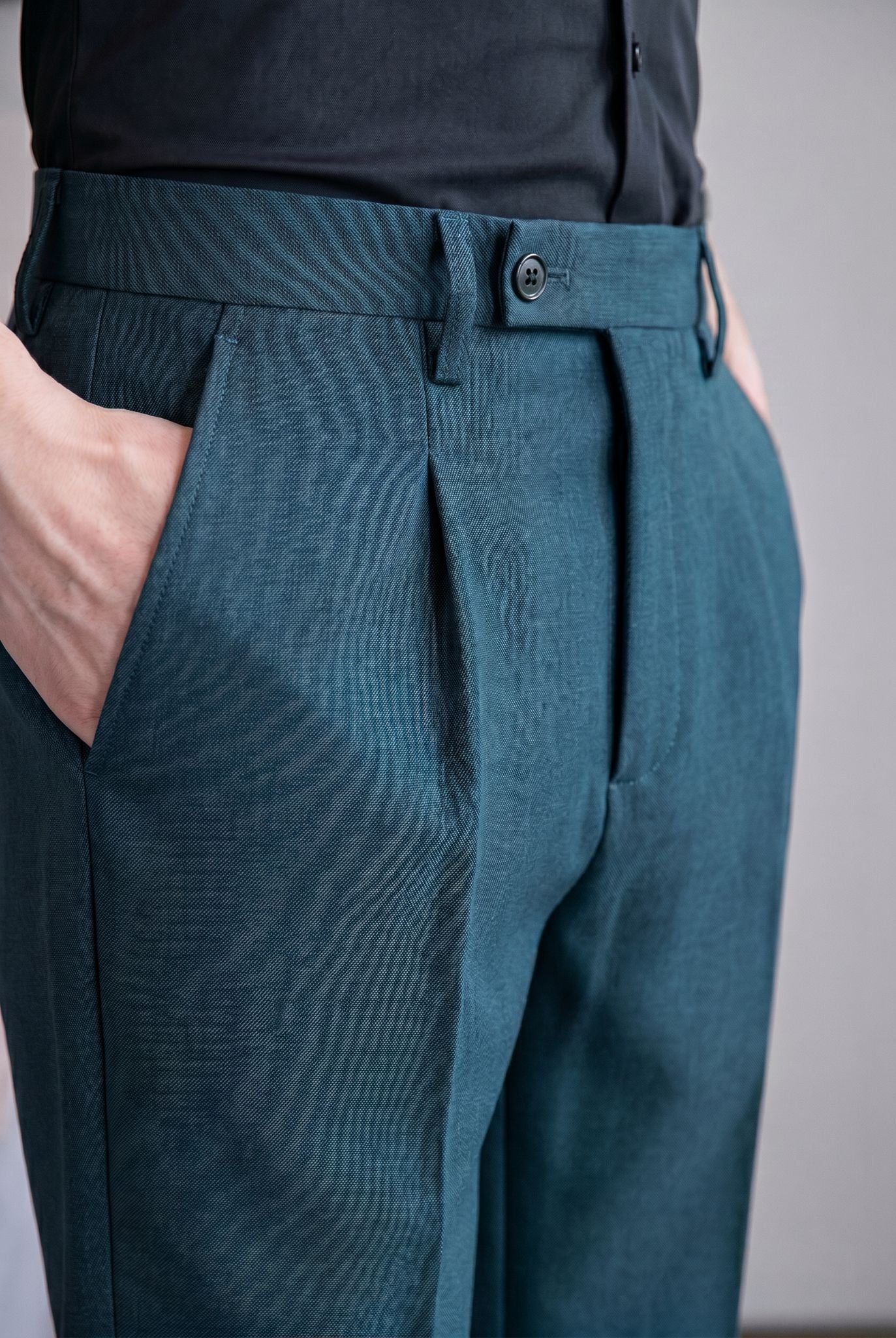 Men's Polyviscose Satin-finish Green Moss Tailored Trousers | Relvorn