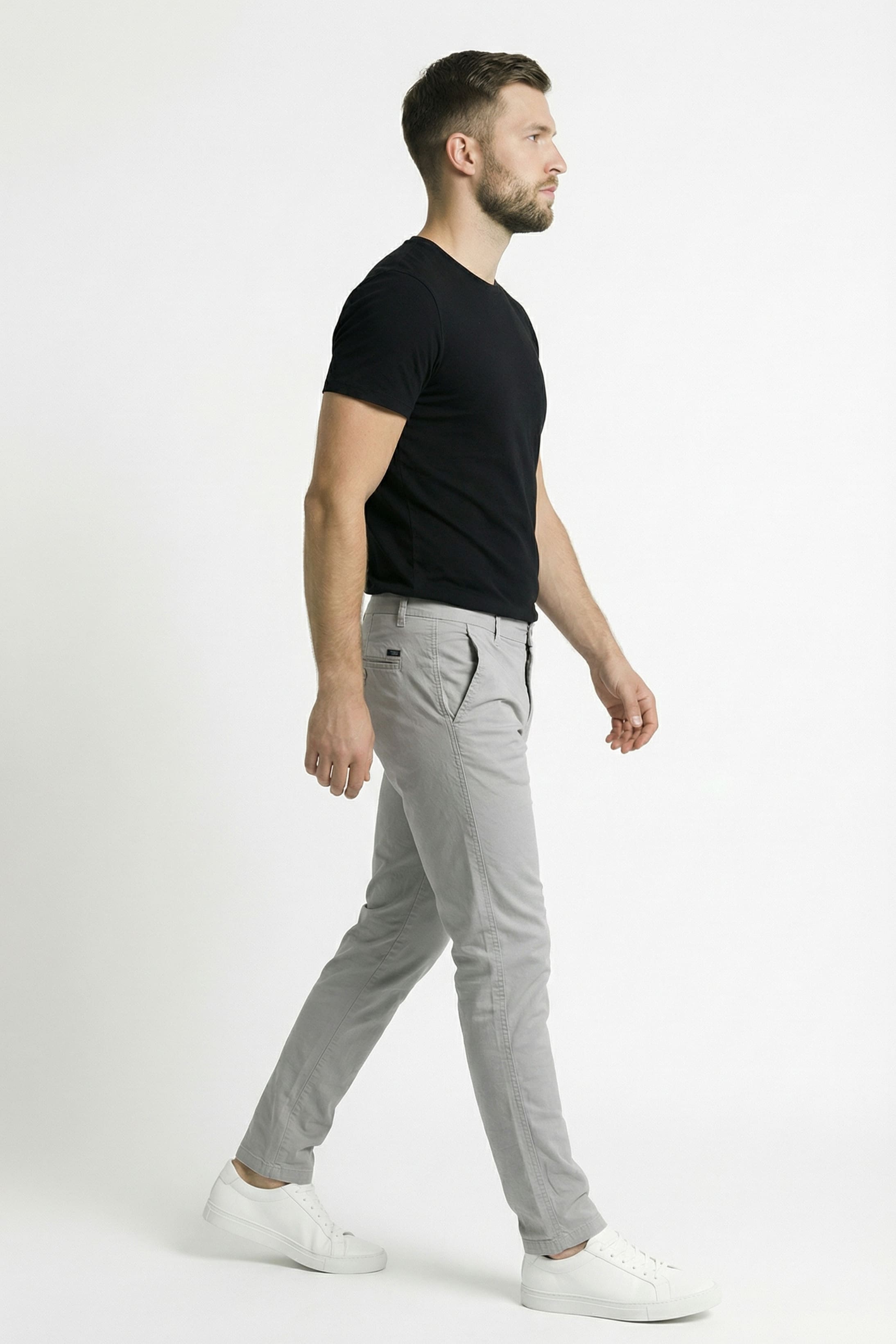 Men's Slim Fit in Chino Trousers | Relvorn