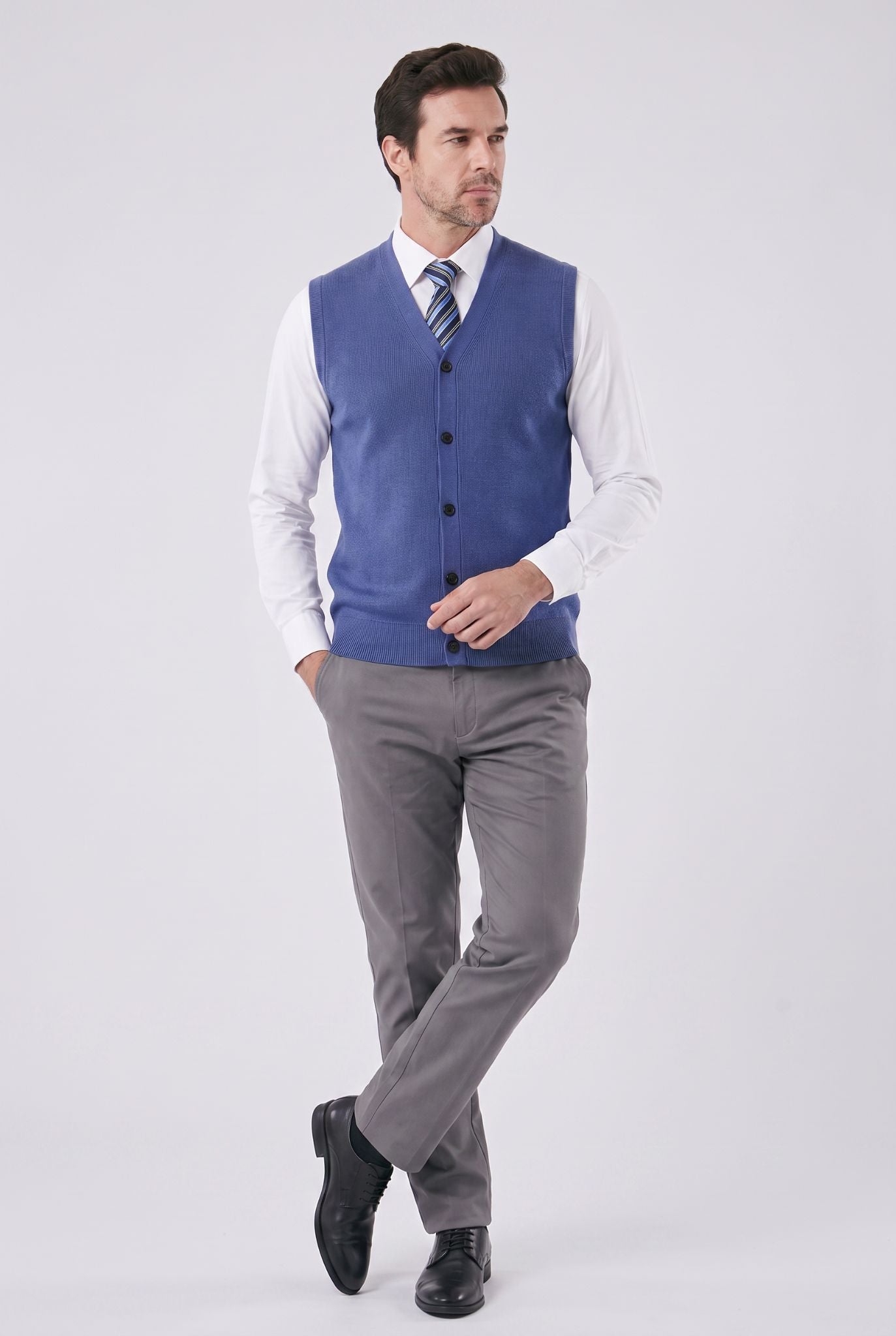 Men's Lightweight Button-Front Waistcoat | Relvorn