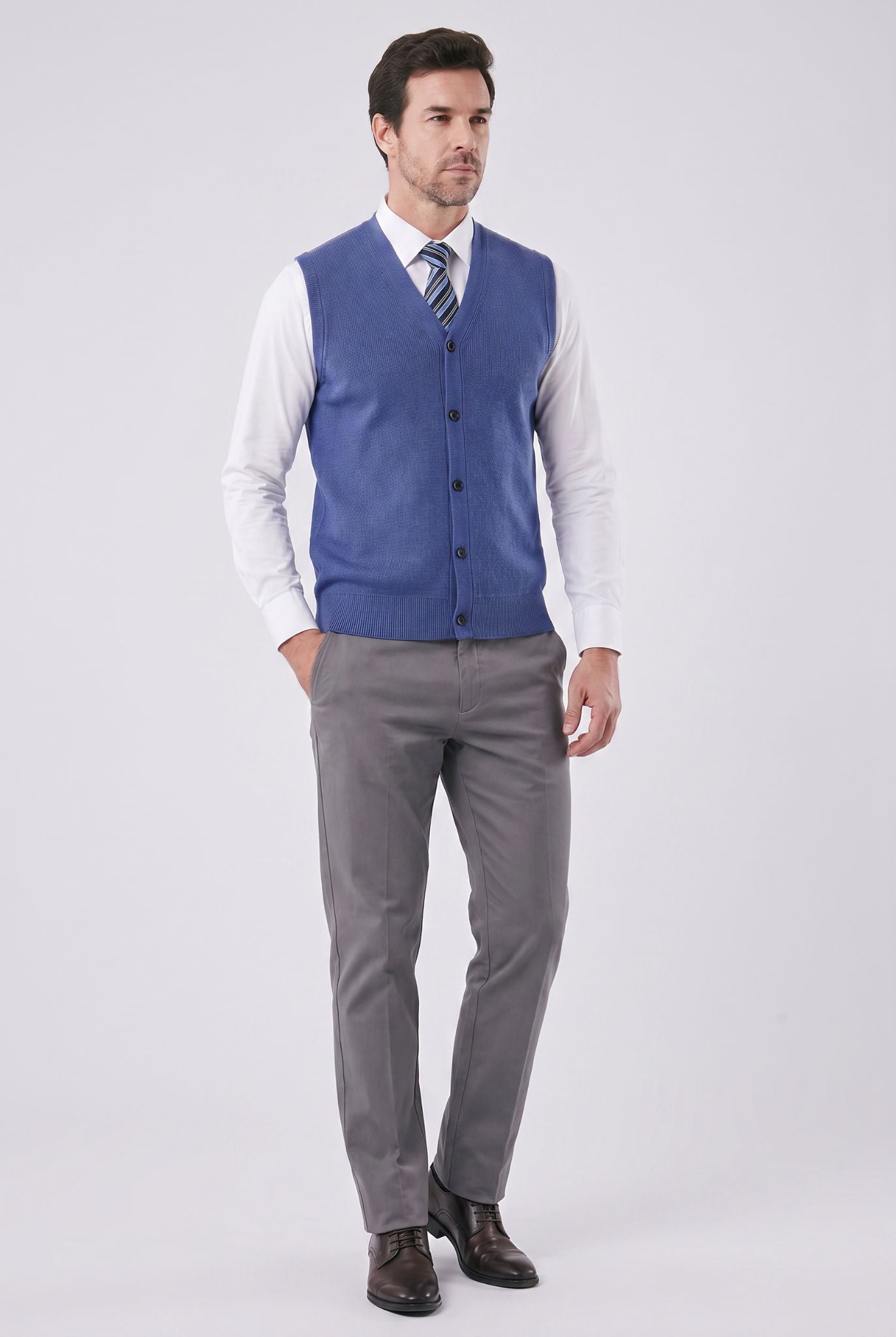 Men's Lightweight Button-Front Waistcoat | Relvorn