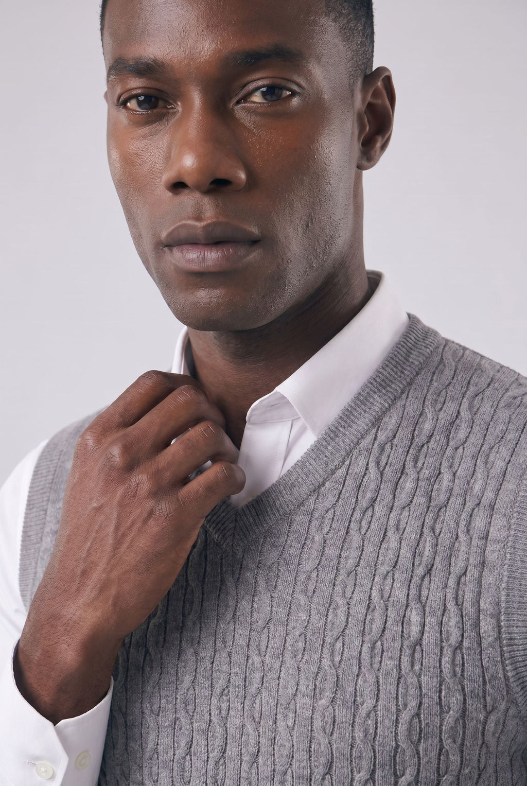 Men's V-neck Classic Knitted Waistcoat | Relvorn