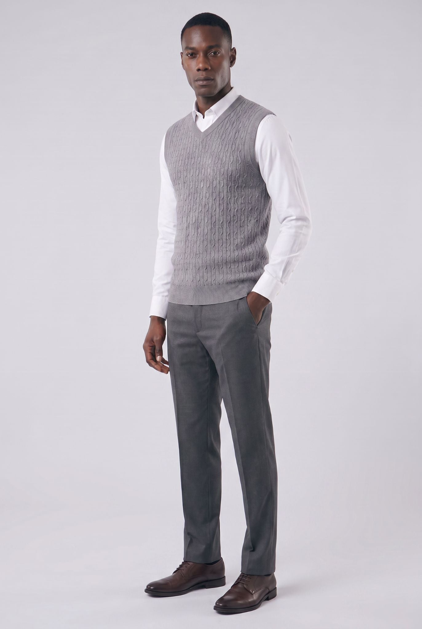 Men's V-neck Classic Knitted Waistcoat | Relvorn