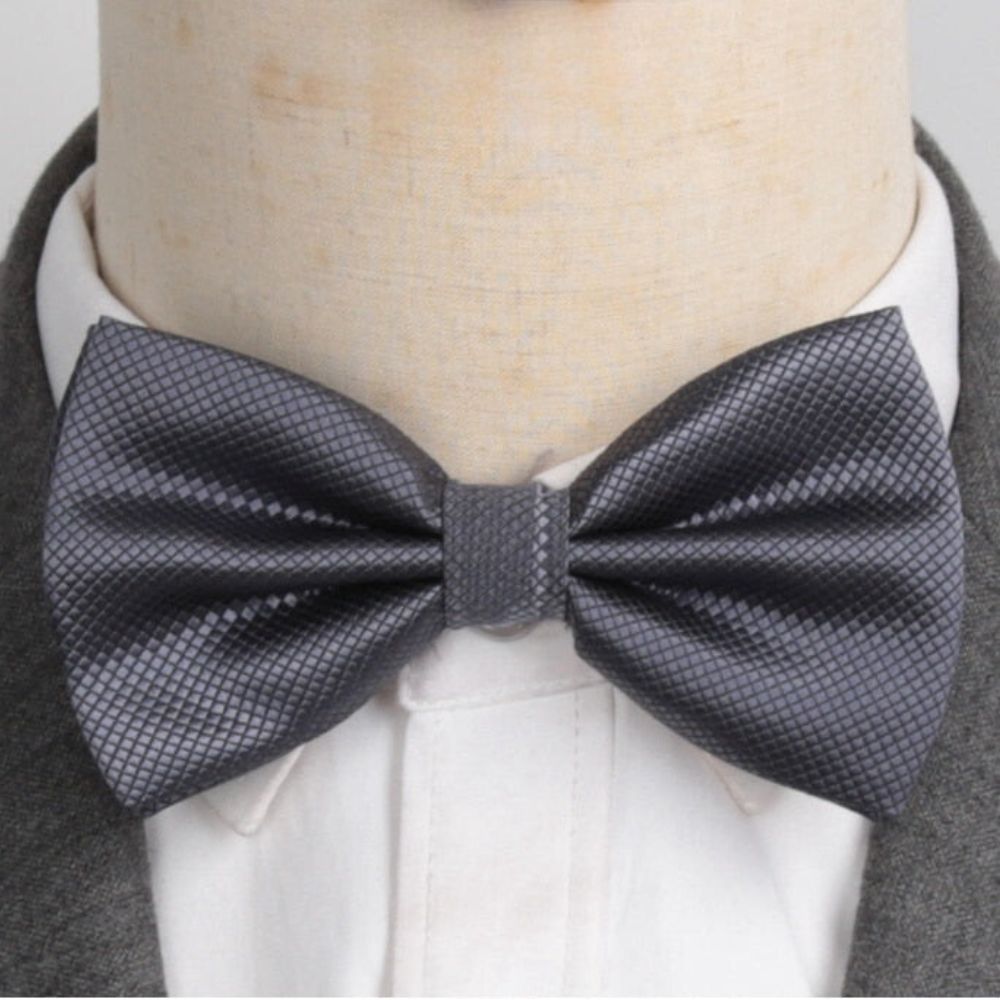 Men's Classic Bow Tie | Relvorn