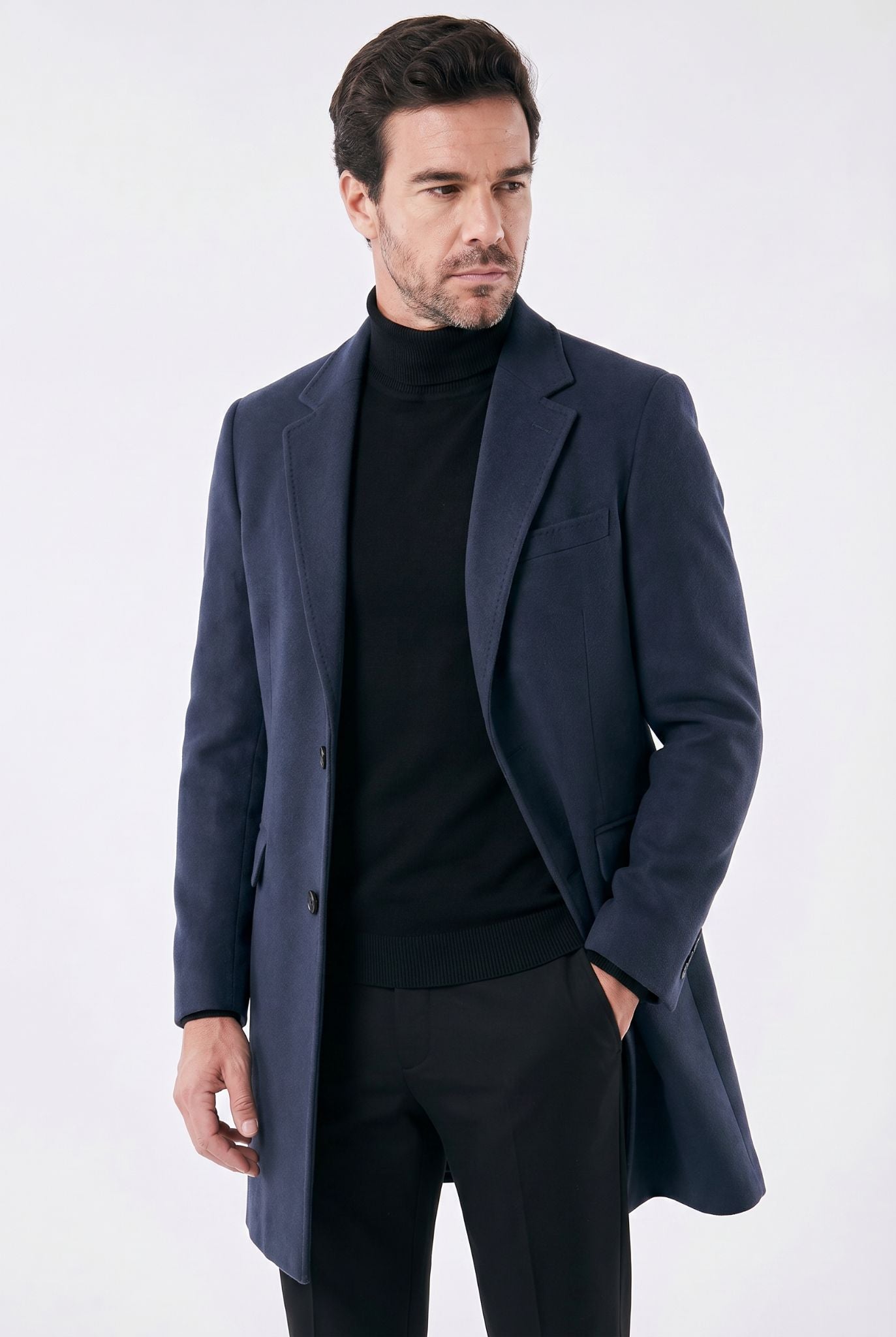 Men's Structured and Notched Lapel Overcoat | Relvorn