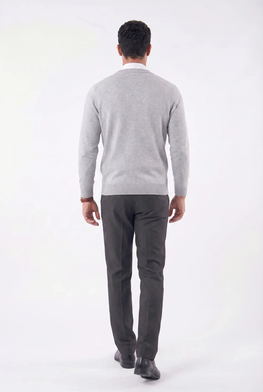 Men's Semi-slim Fit V-neck Sweater | Relvorn