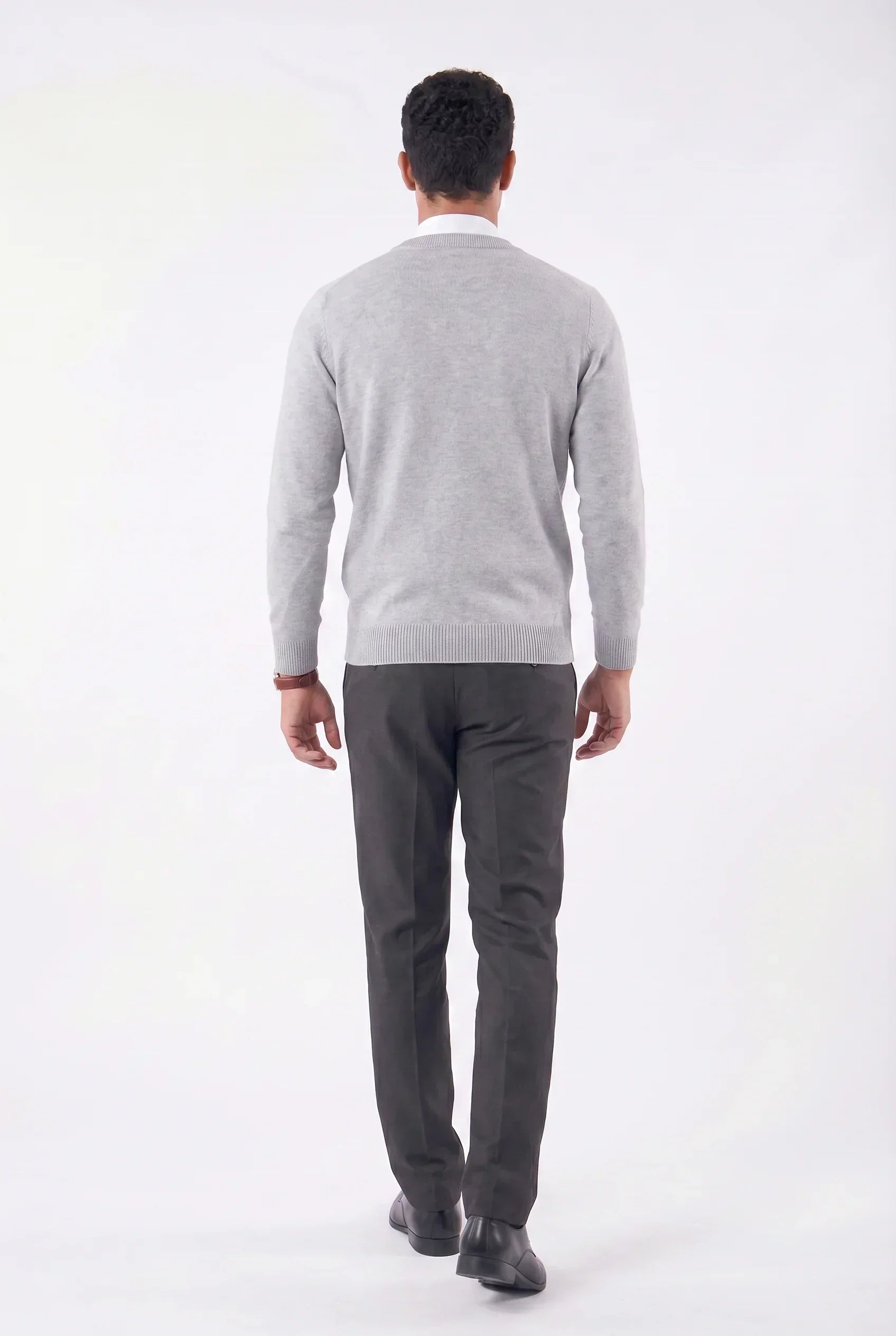 Men's Semi-slim Fit V-neck Sweater | Relvorn