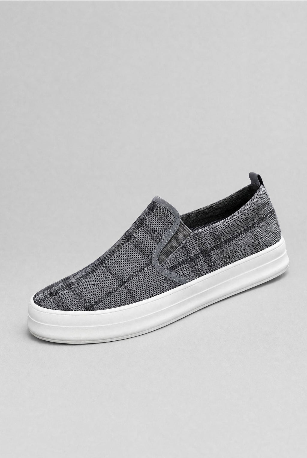 Men's Avelar Slip-On Trainers | Relvorn