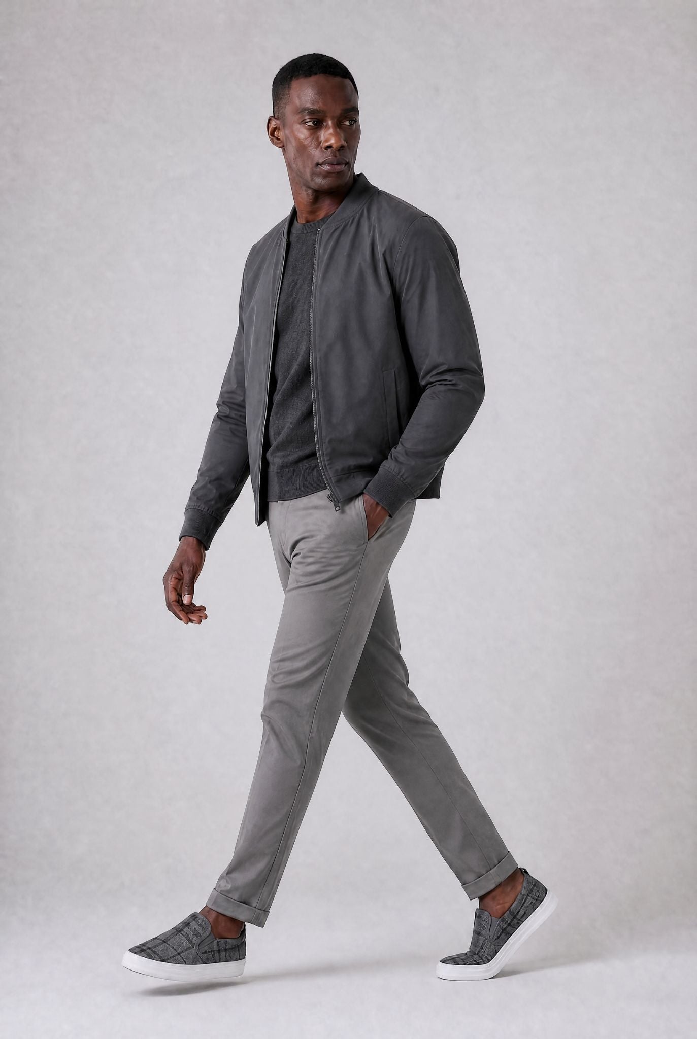 Men's Avelar Slip-On Trainers | Relvorn