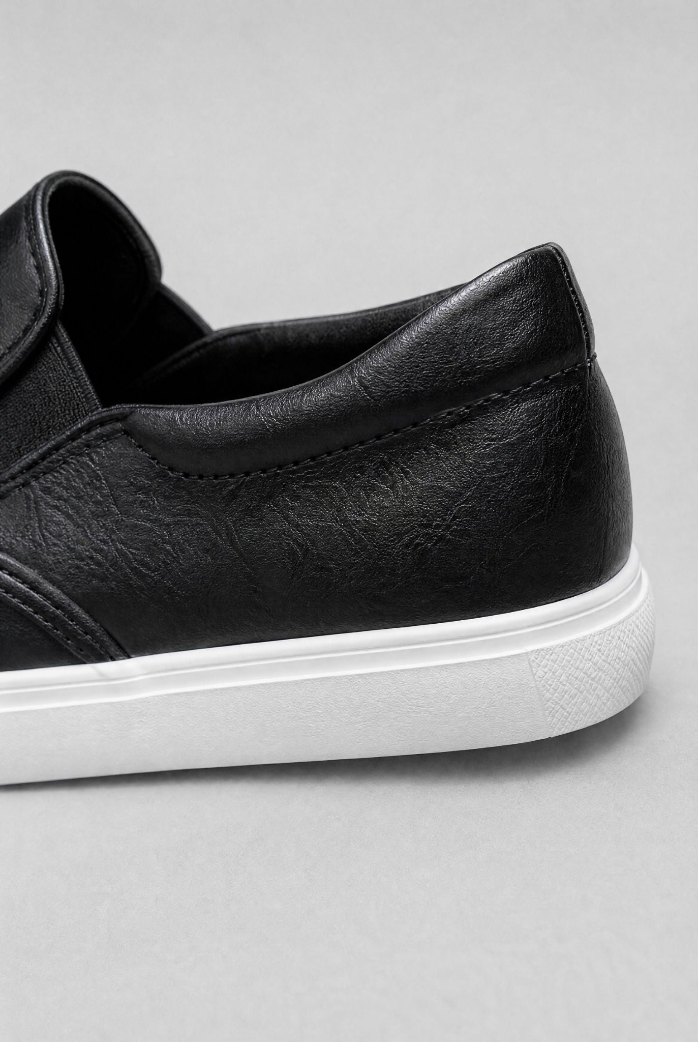 Men's Sienne Slip-On Trainers | Relvorn